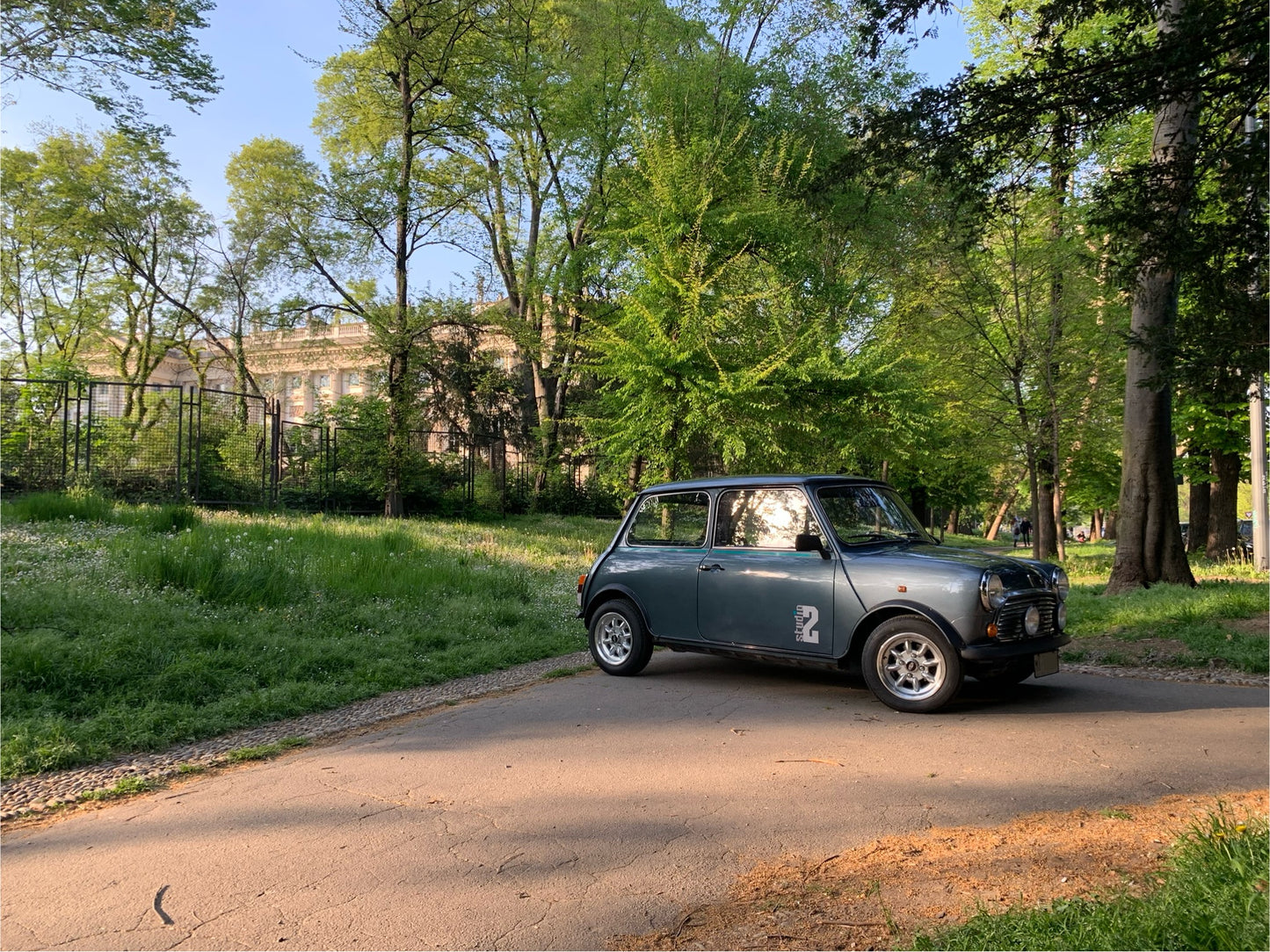 Austin Rover Mini Studio 2 1990 - Noleggio Auto d'Epoca - Retro Rental