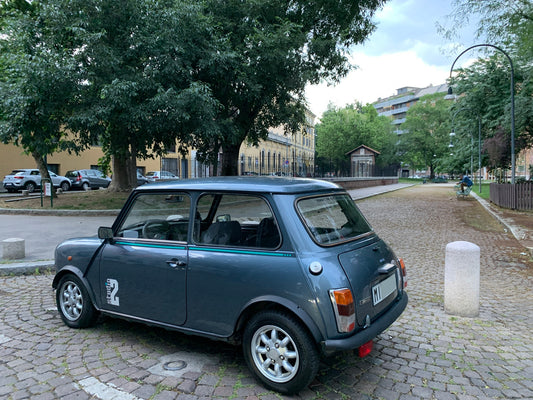 Austin Rover Mini Studio 2 1990 - Noleggio Auto d'Epoca - Retro Rental